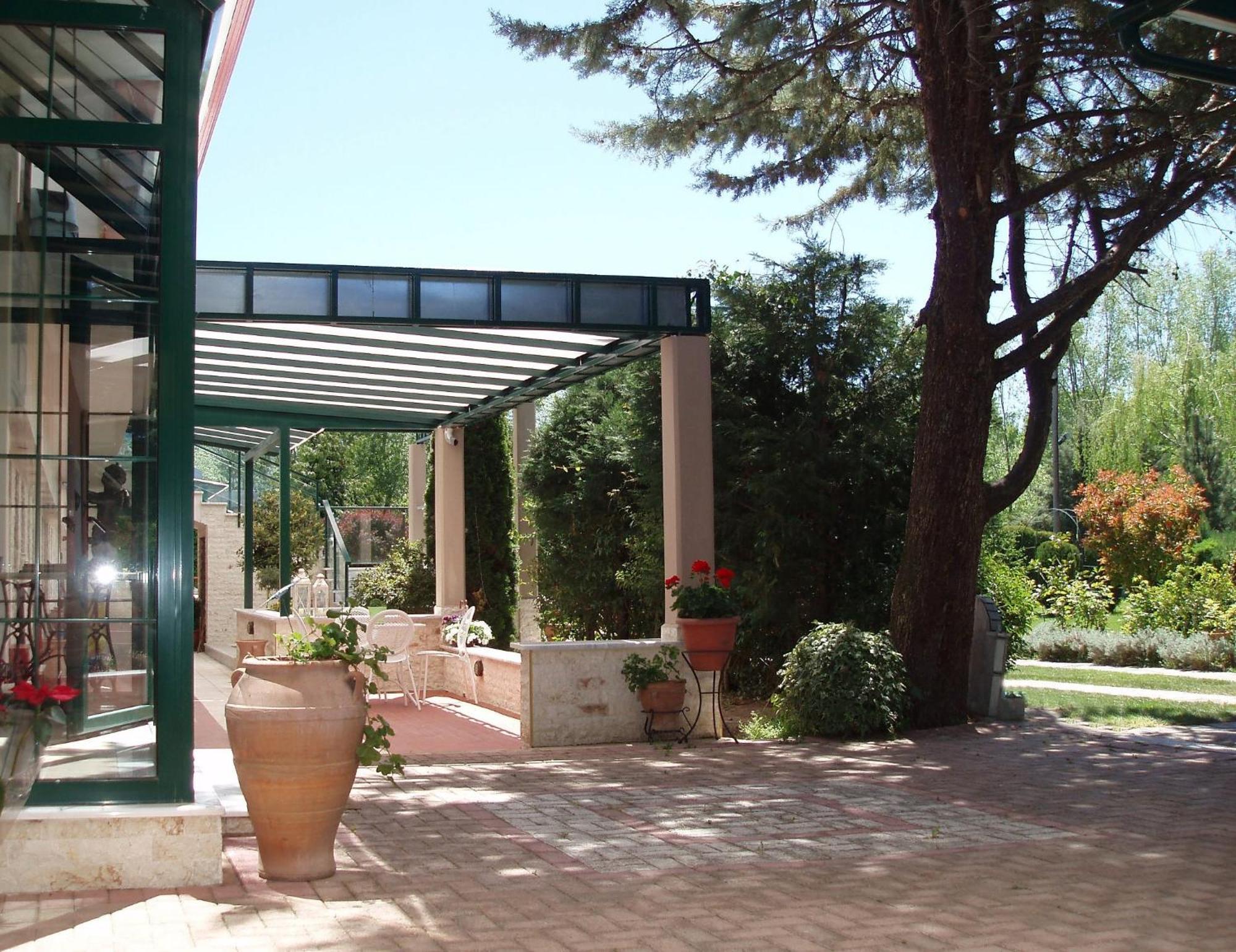Hotel Galaxy Krepeni Exterior photo